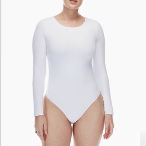 Babaton Contour Crew Longsleeve Bodysuit